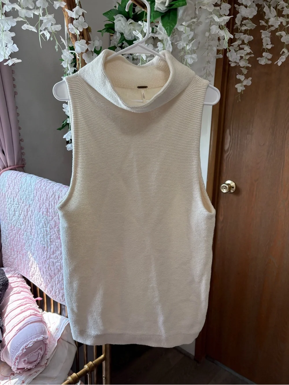 Free People Cream Sleeveless Turtleneck Knit Tunic Sweater